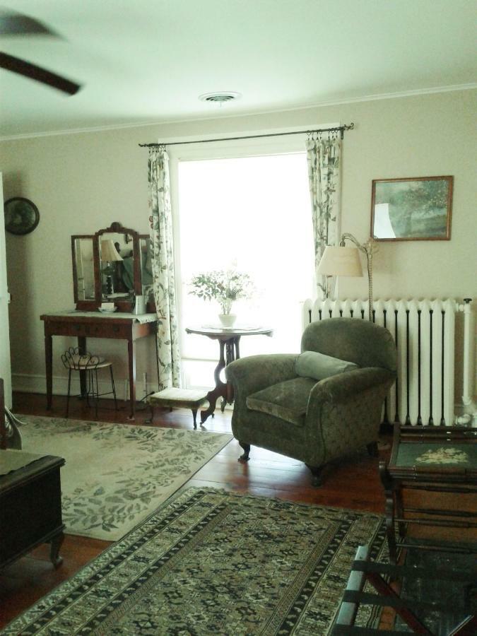 Boxley Place Inn Louisa Luaran gambar